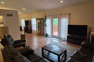 2924 Parkwalk Dr, Green Township, OH 45239 - Photo 12