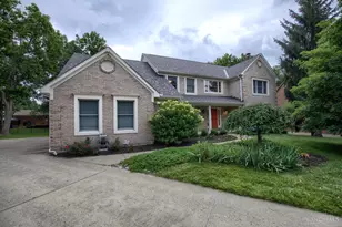 9846 Catalpa Woods Ct, Blue Ash, OH 45242 - Photo 2