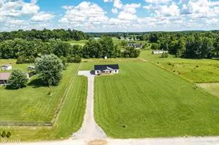 371 Silver Ln, Winchester, OH 45697 - Photo 2