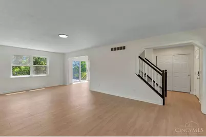 6063 Glennsbury Court, West Chester, OH 45069 - Photo 4