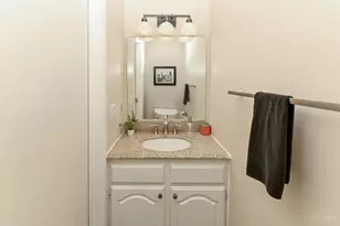9964 Timbers Dr, Blue Ash, OH 45242 - Photo 20