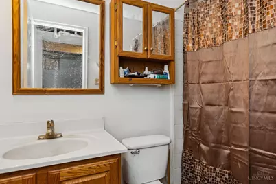 10228 Springbeauty Lane, Springfield Township, OH 45231 - Photo 16