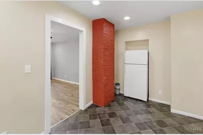 3329 Hackberry Street, Cincinnati, OH 45207 - Photo 24