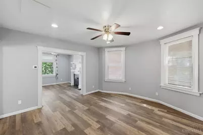 3329 Hackberry Street, Cincinnati, OH 45207 - Photo 10