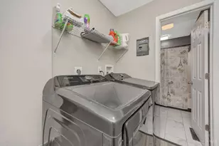 7359 Estate Ct, Springfield Township, OH 45224 - Photo 26