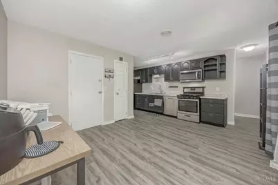 7359 Estate Court, Springfield Township, OH 45224 - Photo 6