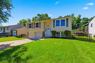 487 Brunswick Dr, Forest Park, OH 45240 - Photo 2