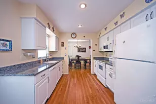 1817 Loisdale Ct, Anderson Township, OH 45255 - Photo 14