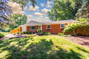 451 Beech Tree Ln, Union Township, OH 45244 - Photo 2
