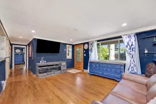 451 Beech Tree Ln, Union Township, OH 45244 - Photo 6