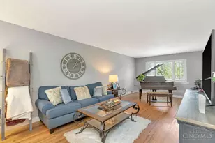 7300 Pickway Dr, Miami Township, OH 45233 - Photo 6