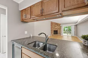 1360 Black Forest Dr, West Carrollton, OH 45449 - Photo 12