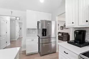 10782 Carolina Pines Dr, Harrison, OH 45030 - Photo 12