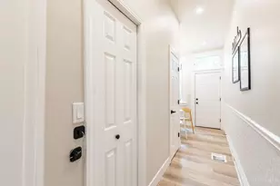 2237 Loth St, Cincinnati, OH 45219 - Photo 10