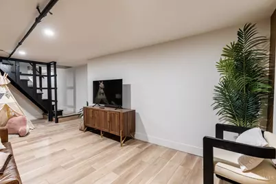 2237 Loth Street, Cincinnati, OH 45219 - Photo 32