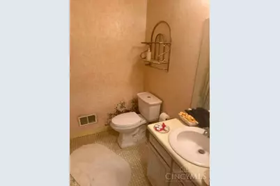 1934 W Kemper Road, Springfield Township, OH 45240 - Photo 10