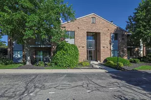 1544 W Galbraith Rd, Cincinnati, OH 45231 - Photo 1