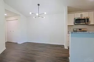 1544 W Galbraith Rd, Cincinnati, OH 45231 - Photo 8