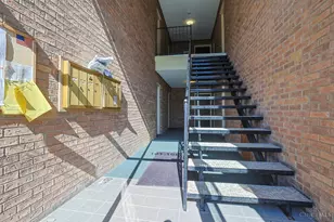 1544 W Galbraith Rd, Cincinnati, OH 45231 - Photo 2
