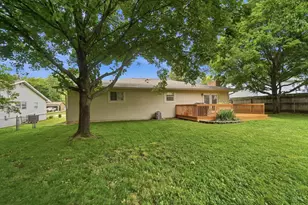 2465 Trinity Dr, Turtle Creek Township, OH 45044 - Photo 32