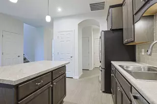 8147 Westfall Ln, West Chester, OH 45069 - Photo 16