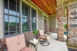 1723 Laurel Glen Ct, Hamilton Township, OH 45140 - Photo 4