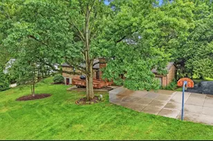 1460 Ebenezer Rd, Green Township, OH 45233 - Photo 4