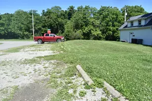 142 Fair St, Hillsboro, OH 45133 - Photo 6