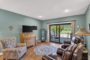 5749 Sanctuary Pl, Cincinnati, OH 45230 - Photo 14