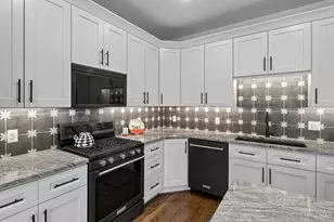 5749 Sanctuary Pl, Cincinnati, OH 45230 - Photo 24