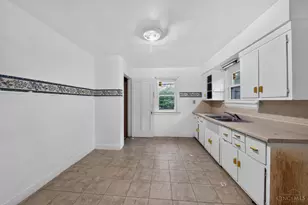 1824 Sterling Ave, Cincinnati, OH 45239 - Photo 4