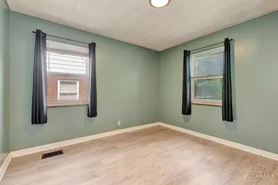 5654 Surrey Avenue, Green Township, OH 45248 - Photo 20