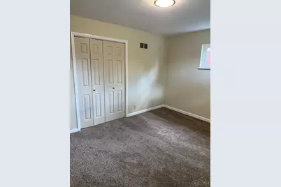 8646 Elmtree Avenue, Springfield Township, OH 45231 - Photo 6