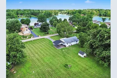 141 Munster Drive, Perry Township, OH 45118 - Photo 16