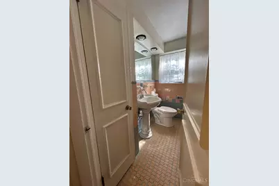 5759 Colerain Avenue #1, Cincinnati, OH 45239 - Photo 12