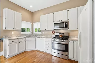 9398 Carriage Run Circle, Deerfield Township, OH 45140 - Photo 18