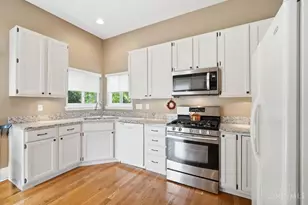 9398 Carriage Run Cir, Deerfield Township, OH 45140 - Photo 18