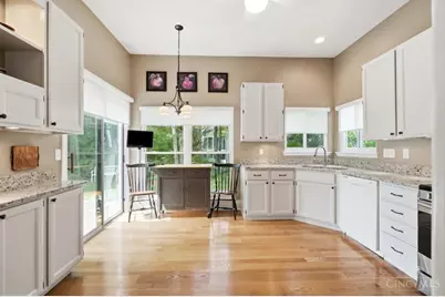 9398 Carriage Run Circle, Deerfield Township, OH 45140 - Photo 16