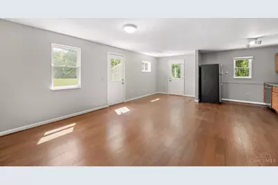 325 Center Street, Miami Township, OH 45147 - Photo 6