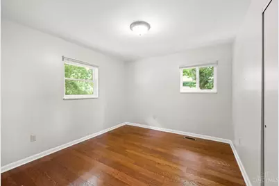325 Center Street, Miami Township, OH 45147 - Photo 14