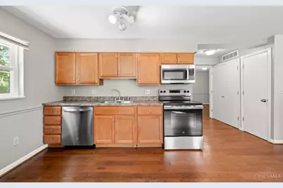 325 Center Street, Miami Township, OH 45147 - Photo 10