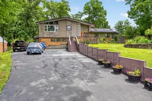 2066 Evanor Ln, Anderson Township, OH 45244 - Photo 2