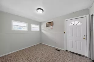 9670 Pippin Rd, Colerain Township, OH 45231 - Photo 14