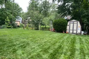 5821 Monassas Run Dr, Miami Township, OH 45150 - Photo 6