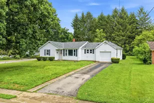 320 N Wall St, Loveland, OH 45140 - Photo 2