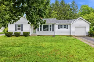 320 N Wall St, Loveland, OH 45140 - Photo 4