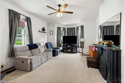 166 Chelsea Place, Cincinnati, OH 45233 - Photo 6