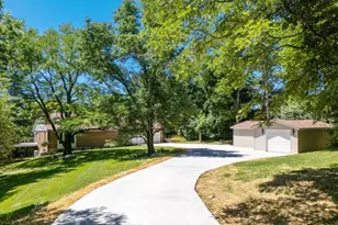 3072 Werkridge Dr, Green Township, OH 45248 - Photo 4
