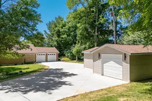 3072 Werkridge Dr, Green Township, OH 45248 - Photo 6