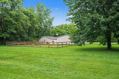 17451 Bloomrose Road, Sterling Township, OH 45176 - Photo 16